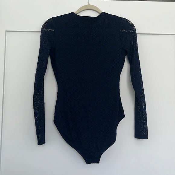 DONATED - Picture 2 of 9